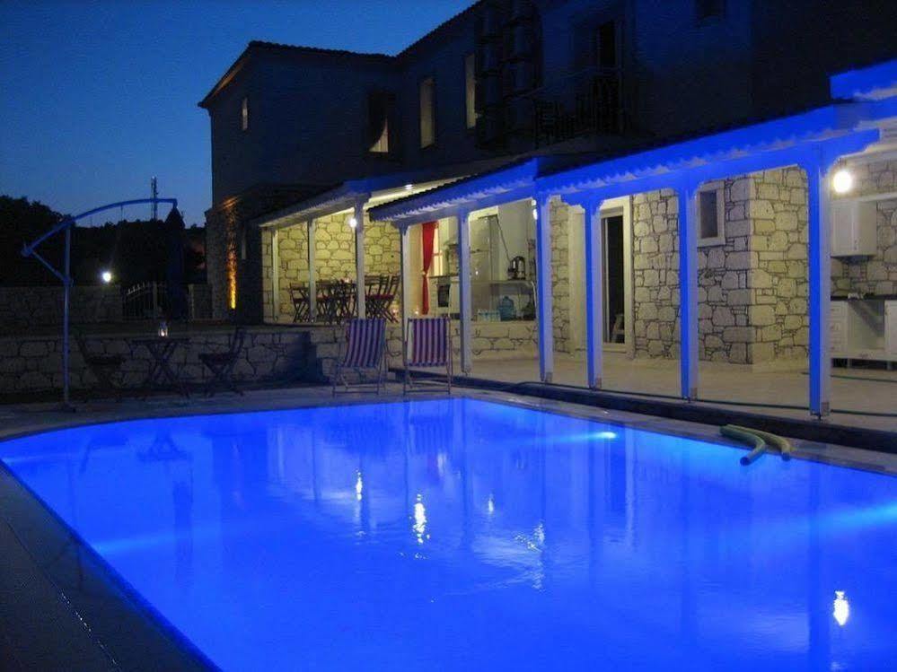 Alacati Alaris Hotel エクステリア 写真